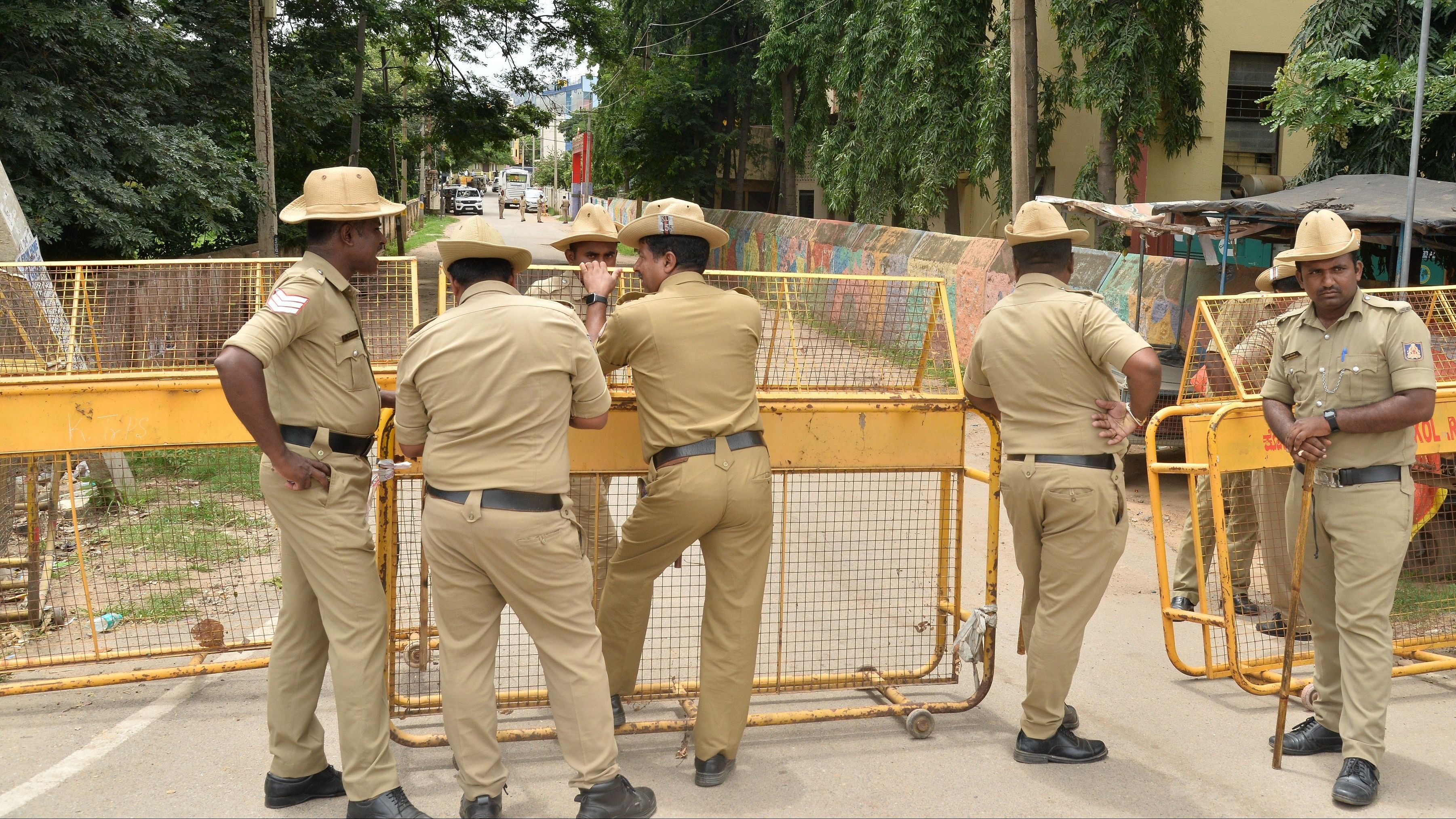 <div class="paragraphs"><p>Image showing Bengaluru police personnel. For representational purposes.</p></div>