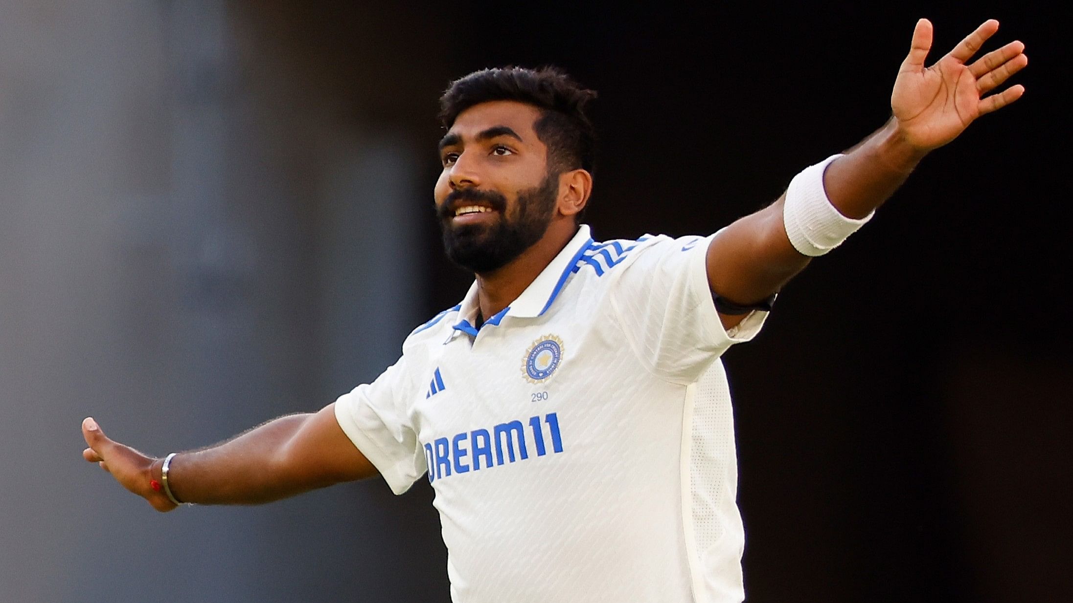 <div class="paragraphs"><p>Indian skipper Jasprit Bumrah took 4 wickets on day 1 of the Australia vs India Test series.</p></div>