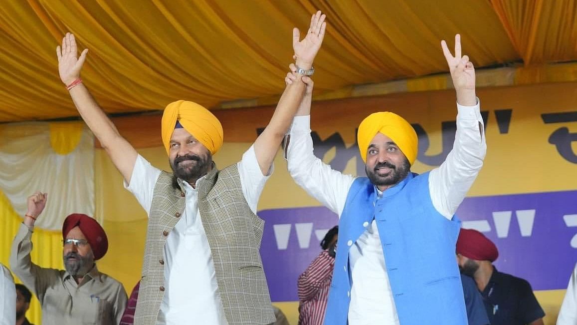 <div class="paragraphs"><p>Hardeep Singh Dimpy Dhillon (left) with Punjab CM&nbsp;Bhagwant Mann.</p></div>