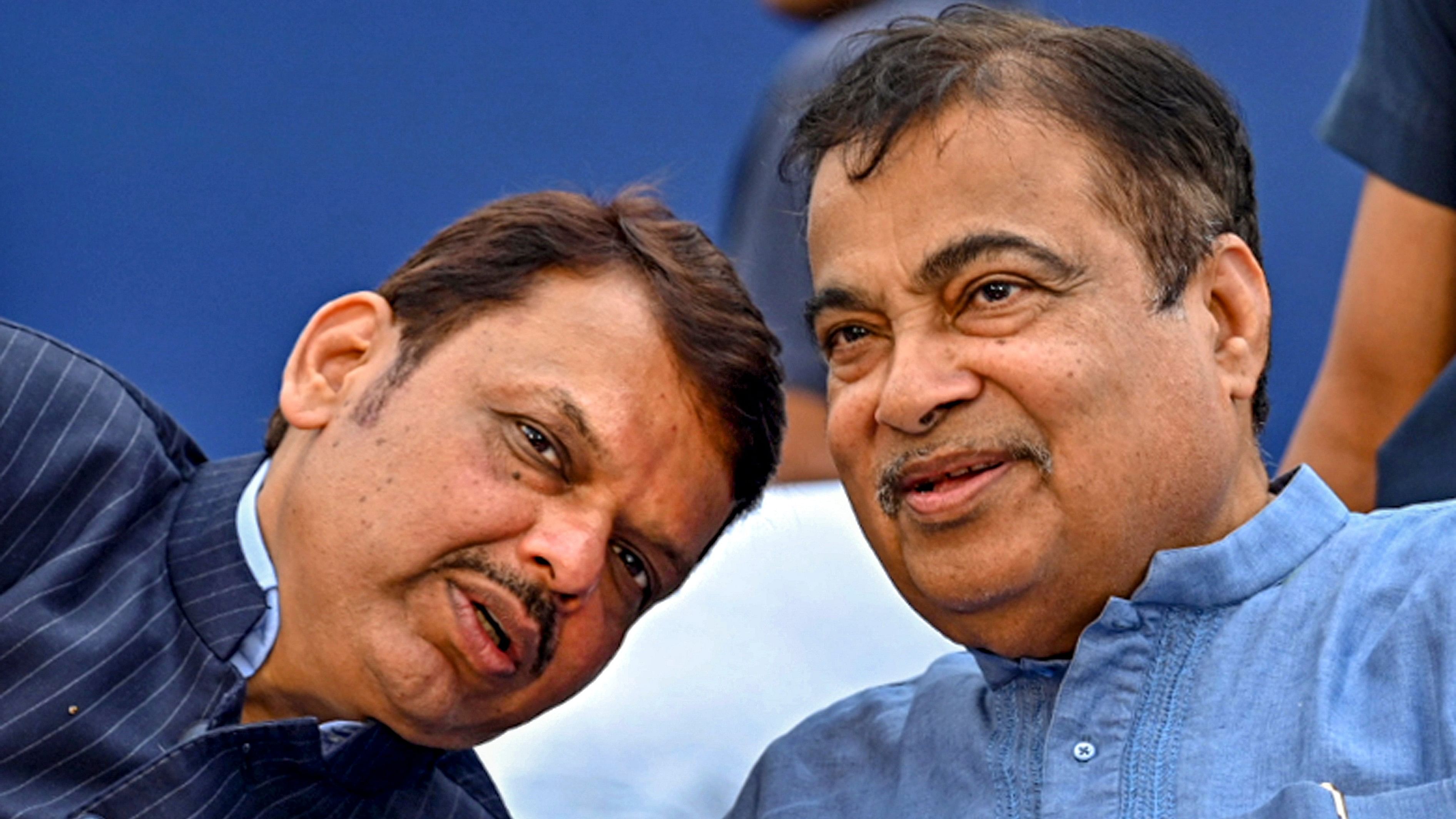 <div class="paragraphs"><p>Maharashtra Deputy Chief Minister Devendra Fadnavis and Union Minister for Road Transport and Highways Nitin Gadkari.</p></div>