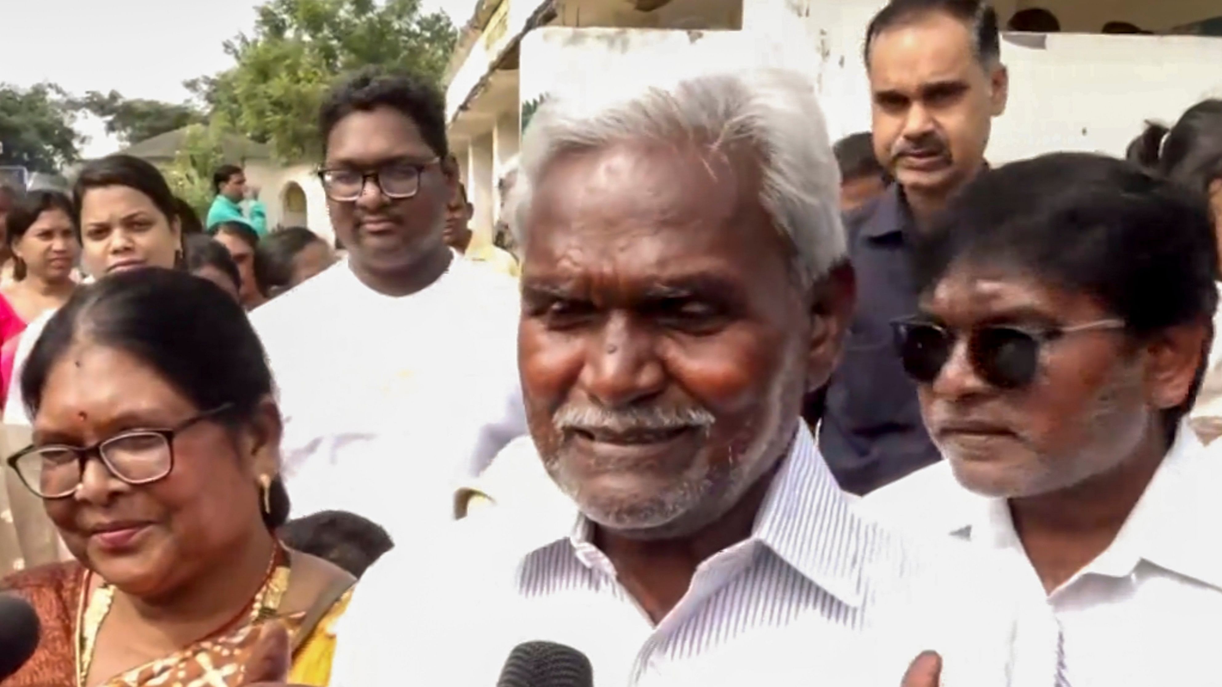 <div class="paragraphs"><p> BJP candidate from Seraikela&nbsp;constituency Champai Soren speaks to the media </p></div>