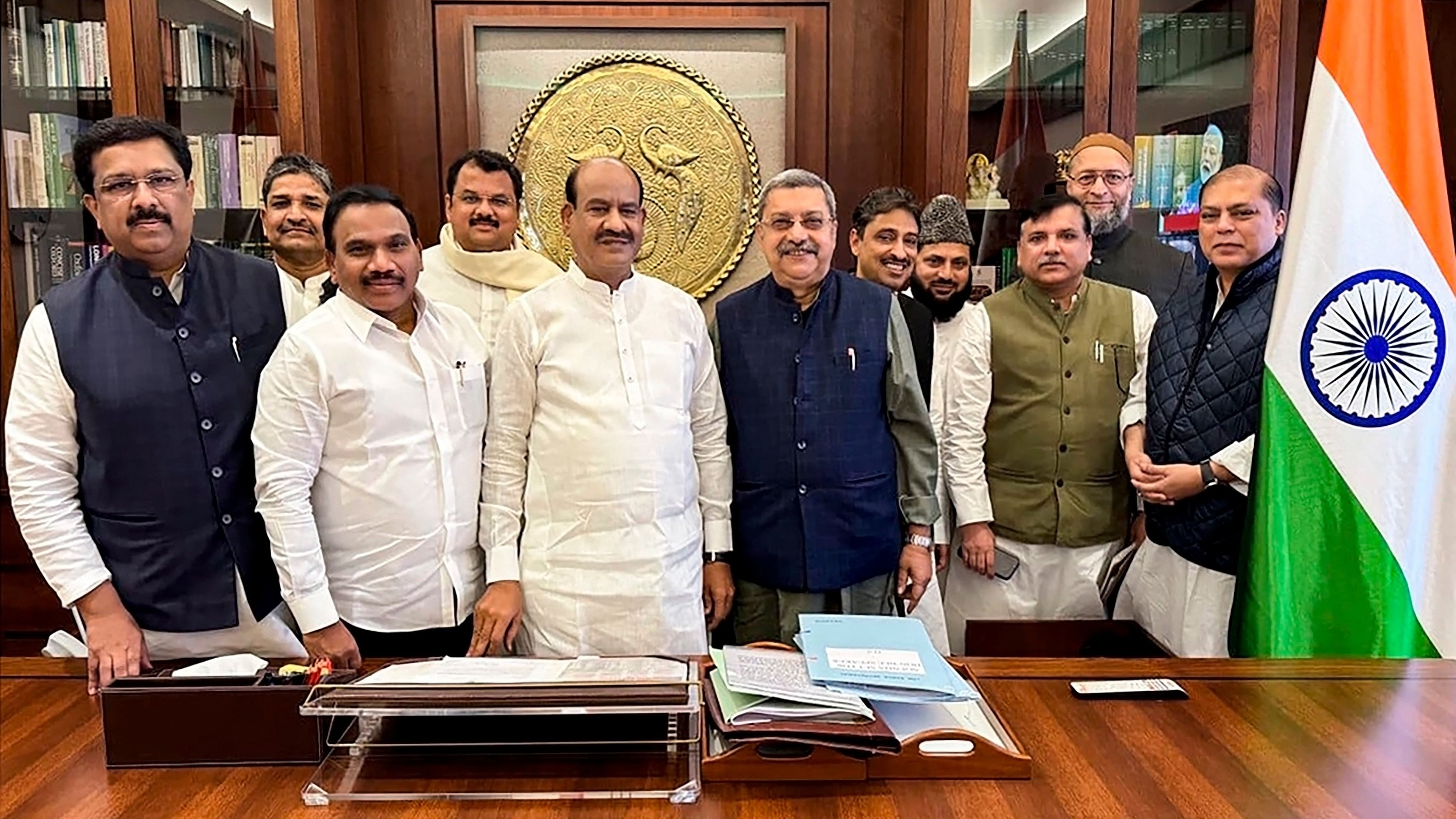 <div class="paragraphs"><p>Lok Sabha Speaker Om Birla with members of Joint Parliamentary Committee on Waqf (Amendment) Bill during a meeting, in New Delhi.</p></div>