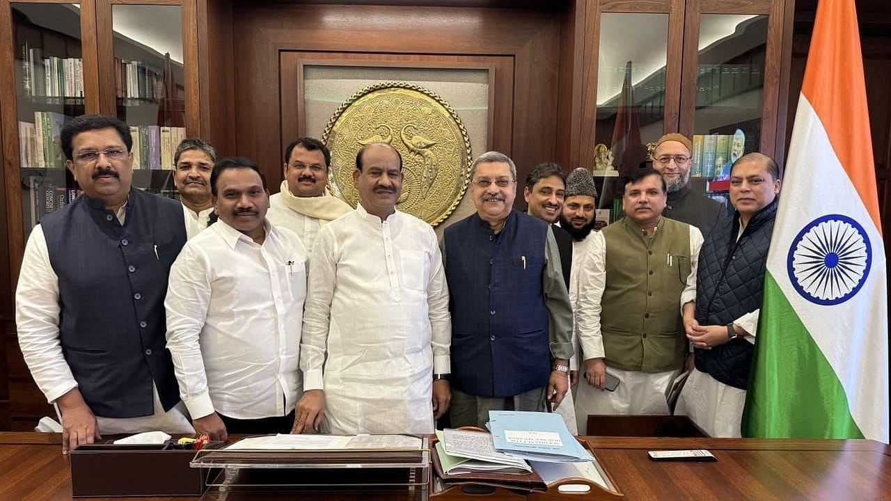 <div class="paragraphs"><p>Speaker Om Birla with Waqf Board JPC</p></div>