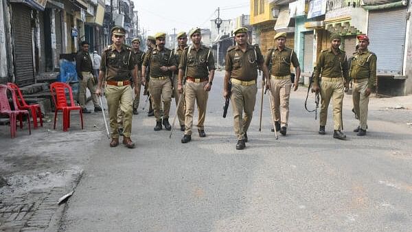 <div class="paragraphs"><p>Security personnel patrol the violence-hit area a day after clashes and stone pelting incidents over the survey of the Jama mosque, in Sambhal.</p></div>