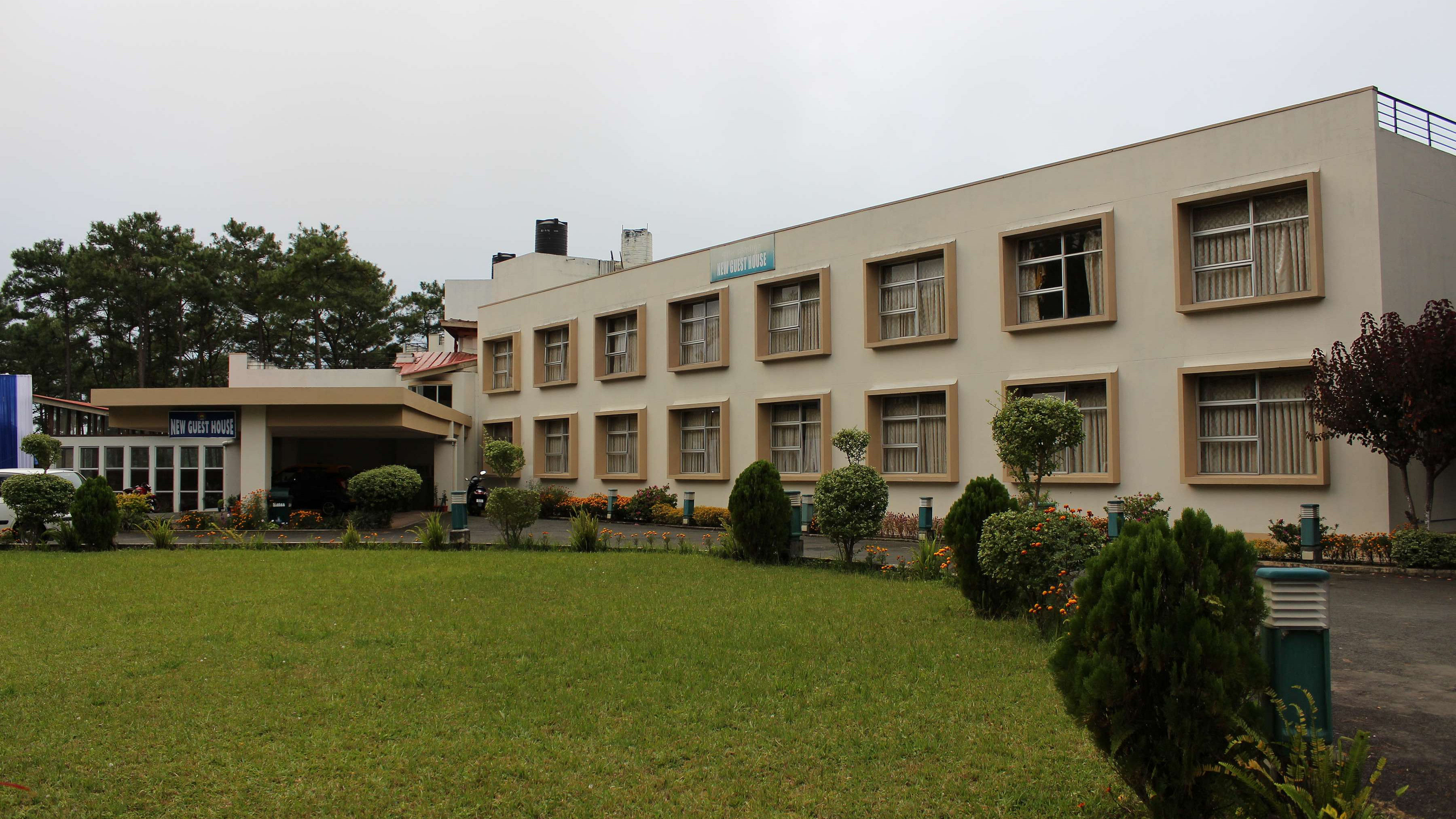 <div class="paragraphs"><p>North Eastern Hill University</p></div>