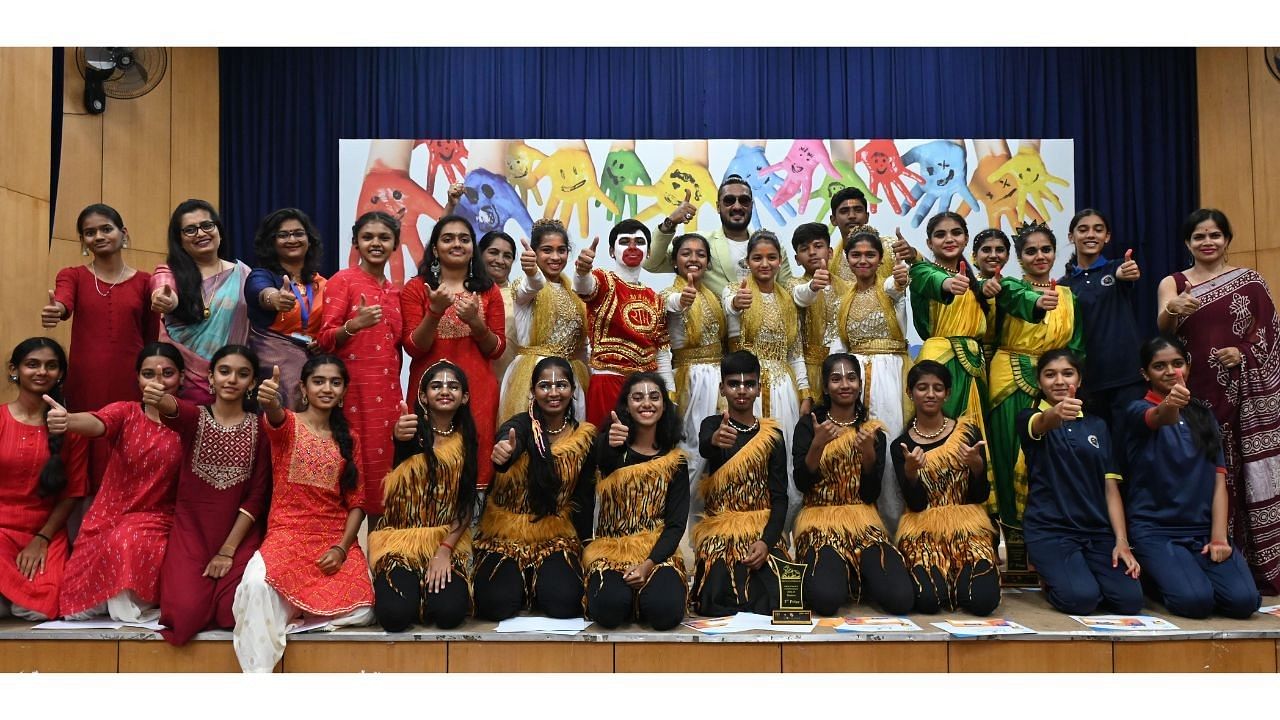 <div class="paragraphs"><p>Winners (seniors): Silicon City Academy of Secondary Education (middle) bagged the first spot; first runners-up Ganga International School (extreme right); second runners-up Jubilee School Vijinapura (front row middle in black); and consolation prize winners (from left in red) Widia Poorna Prajna School at the&nbsp;DHIE 'Expressions' competition in Bengaluru on Tuesday. </p></div>