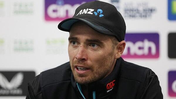 Tim Southee equals Chris Gayle's tally of sixes in Test cricket