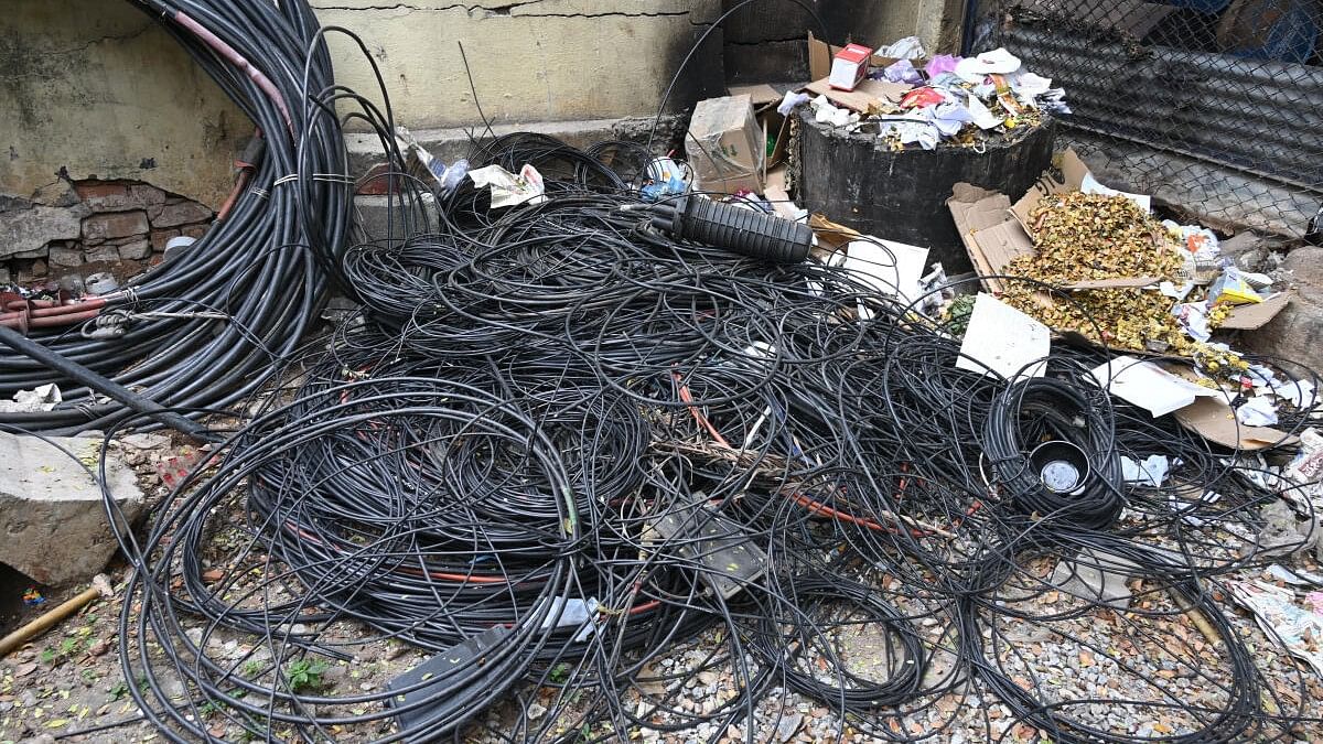 Bengaluru Power Cut News Bescom to cut power supply for illegal buildings in Bengaluru