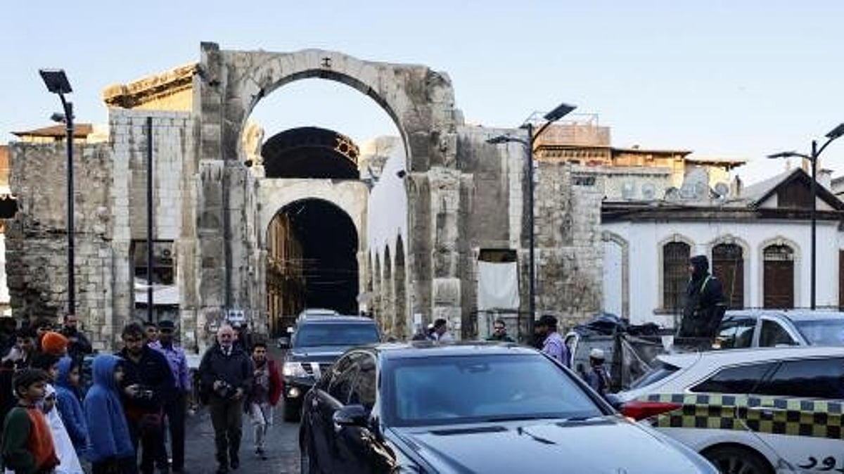 Stampede kills three women, injures five children in Umayyad Mosque in Damascus