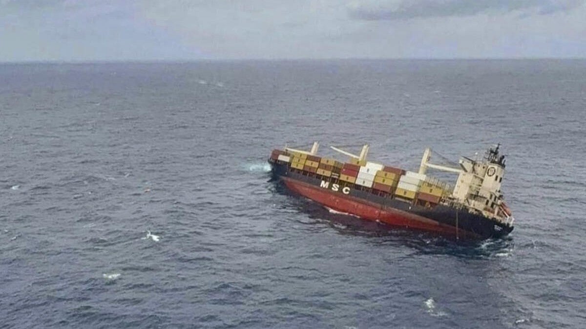 Kerala Ship Spill: Liberian Cargo Vessel Tilts, Fuel Containers Lost at Sea