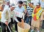 Green activists lend a hand to conserve the environment.