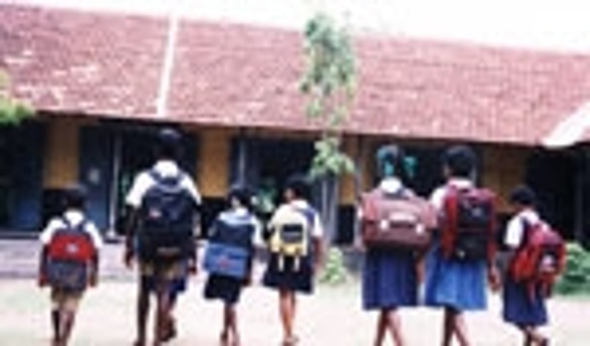 Montessori Versus Kindergarten montessori-versus-kindergarten