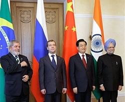 L-R: Brazilian President Luiz Inacio Lula da Silva, Russian President Dmitry Medvedev,Chinese President Hu Jintao and Indian Prime Minister Manmohan S