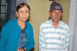 Subedar Medappas mother Ammavva and father Singur Kuttappa. Subedar Singur Medappa who was killed in Kargil war (bottom).  DH Photo