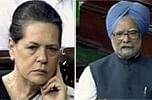 Sonia Gandhi(L) and Manmohan Singh