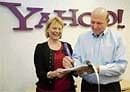 The Deal(ing) Business: Yahoo Chief Carol Bartz (left)& Microsoft CEO Steven A Ballmer signing the global search agreement. NYT
