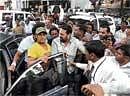 Salman Khan was hounded by cameramen and scribes on his recent visit to the City.  Dh Photo by M S Manjunath