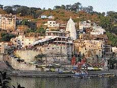 The majestic Omkareshwar Temple. Photo by author