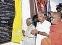 Former President of India A P J Abdul Kalam  inaugurating BGS Utsav 09 and SJB auditorium at SJBIT  campus in Bangalore on Thursday. Chief Minister B S Yeddyurappa and Balagandharanatha Swamiji are seen. DH Photo