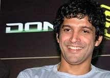 Farhan Akhtar to bond with Hrithik, Abhay in sister's film