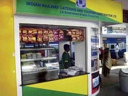An exclusive outlet of Janata Ahaar opened on platforms seven and eight of the City railway station . DH Photo