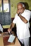 IMPORTANT: Chief MInister  B S Yeddyurappa voting at Shikaripur on Friday. DH Photo