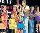 Warm: Salman Khan with the kids.