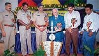 District and Sessions Judge H R Deshpande inaugurating  21st National Traffic Awareness Week in Mangalore on Wednesday. DH Photo