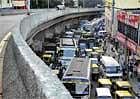 Traffic congestion, slow development irk Guv