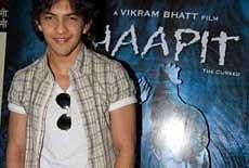 Aditya Narayan hunts for a ghost in debut movie