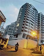 Disaster In Waiting? This Jayanagar residential complex has flouted all norms, says Lokayukta. DH Photo