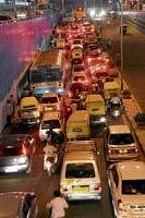 Heavy traffic snarl around Malleswaram circle in Bangalore on Saturday evening.  DH PHOTO