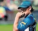 Anxious wait:  Deccan Chargers  skipper Adam Gilchrist failed to find his touch with the bat in IPL III. PTI