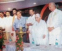 Brahma Kumaris World Headquarters Chief Dadi Jankiji inaugurating the Karnatakas second and Indias 10th largest mall, City Centre in Mangalore on Sunday in presence of Nitte University Chancellor N Vinay Hegde and others.  dh photo