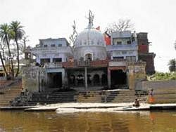 Gory Past: The Ganges flows at Sati Chauraghat unmindful of the blood that had polluted her 152 years ago.