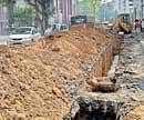 The BBMP has slapped a fine of Rs 7 crore on the BWSSB for unauthorised road-cutting. DH photo