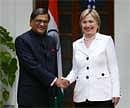 SM Krishna and Hilary Clinton. AP Photo