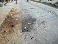 The road in Mulbagal. DH PHOTO