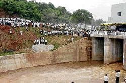 Water flowing through the canal of Upper Tunga Project in Gajanur near Shimoga on Sunday. dh Photo