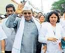 Opposition leader Siddaramaiah leads Padayatra. KPN
