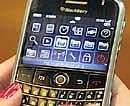 Govt defers decision on blocking blackberry