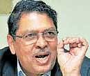 Don't let elected reps transfer babus, says Lokayukta