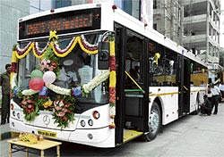 Take one: The new Mercedes Benz bus at the launch of the trial run at Shanthi Nagar bus  terminal in Bangalore on Saturday. DH Photo