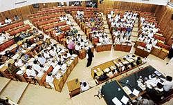No representation: Many seats are empty in the BBMP Council Hall as ruling and opposition members skipped budget session in Bangalore on Tuesday. dh photo