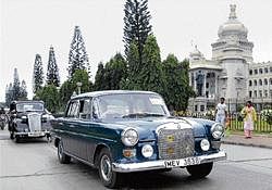 The vintage cars at the rally. DH photo by Janardhan B K