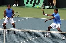 Paes-Bhupathi magic keeps India afloat