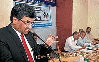 KSOU Vice Chancellor making a point at a workshop on AIDS in Mysore on Monday. DH Photo