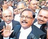 Supreme Court advocate Satyapal Jain, Speaker K G Bopaiahs counsel, talking to the media after the verdict in Bangalore on Friday. Law Minister S Sureshkumar is also seen. DH Photo