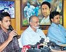 On to the front foot: Former Indian captain Anil Kumble addresses the media on Wednesday as KSCA secretary Brijesh Patel and former Indian paceman Javagal Srinath look on. DH Photo