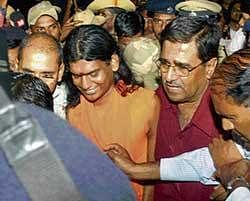 Nithyananda being brought to the city from Solan in Himachal Pradesh. Dh Photo